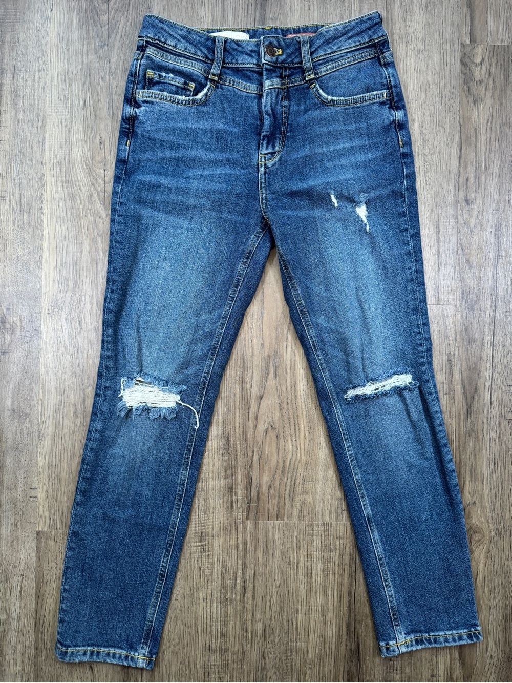Anthropologie Pilcro Skinny Jeans Size 26 Distressed Dark Wash